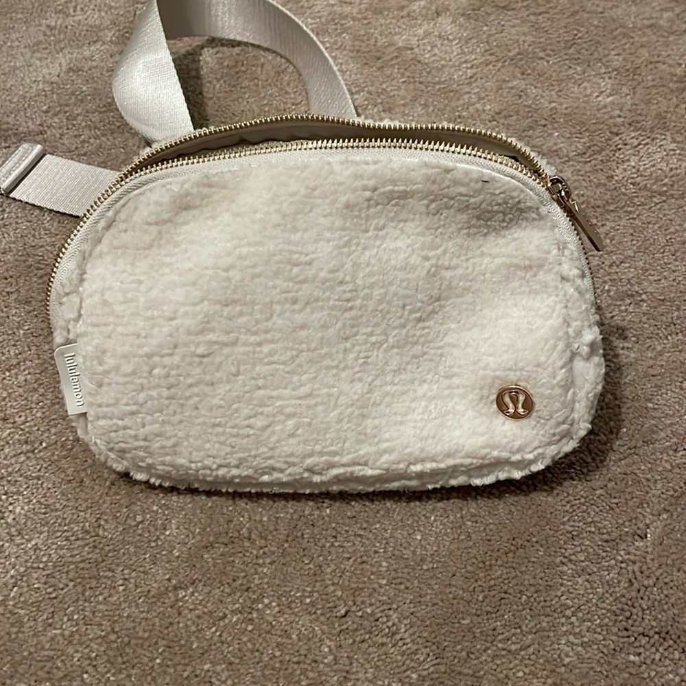 LuluLemon belt bag